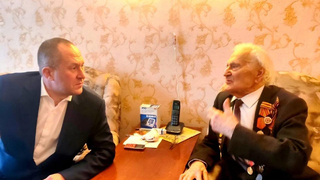 Саратовский ветеран-моряк Михаил Трушин отметил 98-летие