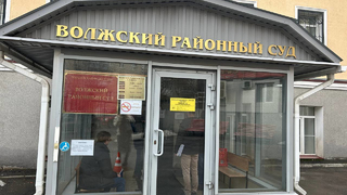 В Саратове в закрытом режиме начался суд над семьей Мустафаевых из Азербайджана: супругов обвинили в покушении на убийство 15-летней девочки