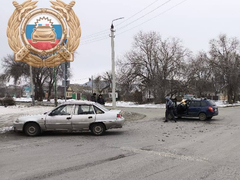 В Балакове в столкновении Калины и Daewoo Nexia пострадала женщина