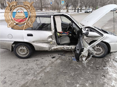 В Балакове в столкновении Калины и Daewoo Nexia пострадала женщина