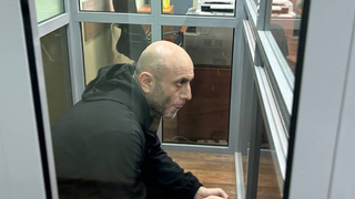 Угрожали перерезать горло, обзывали на русском и нерусском: девочка-подросток рассказала об агрессии Мустафаевых