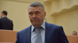 Зампред облдумы Грибов потребовал спросить с Мигачева и Петаева за провалы с госконтрактами на миллиарды