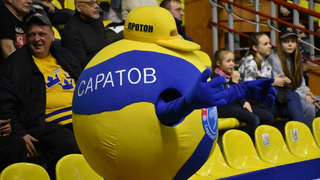Саратовский Протон разгромно проиграл Ленинградке и не попал в плей-офф