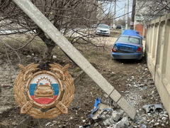 В Энгельсе Hyundai протаранил столб