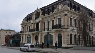 Для отсуженного здания на Октябрьской назначили строительную экспертизу