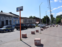 Пока стенд найдешь – сойдешь с ума: в центре Саратова официально открыли платные парковки