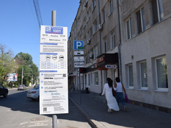 Пока стенд найдешь – сойдешь с ума: в центре Саратова официально открыли платные парковки