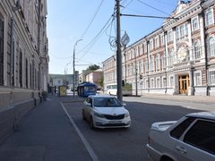 Пока стенд найдешь – сойдешь с ума: в центре Саратова официально открыли платные парковки