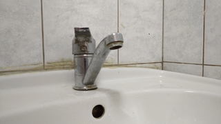 В двух районах Саратова до вечера отключили воду