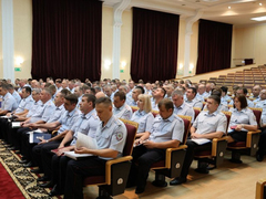 Саратовская полиция за полгода раскрыла 100% убийств и выгнала из России тысячу мигрантов-нелегалов