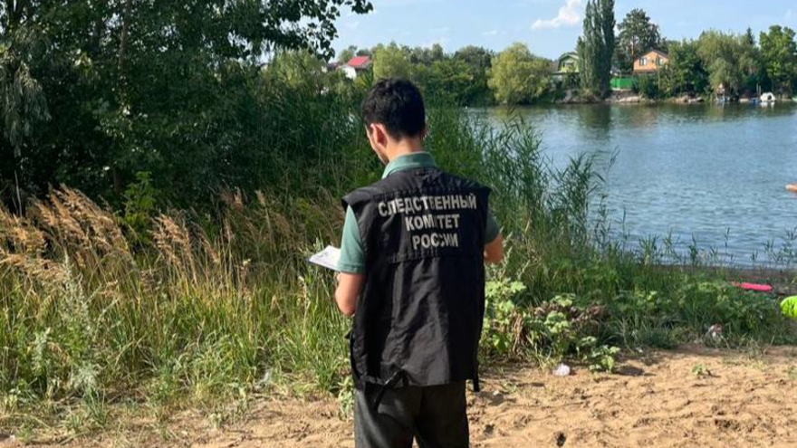 В Энгельсе из Волги выловили неопознанный труп