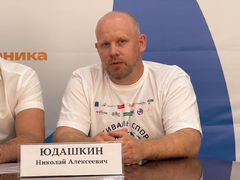Саратовцев позвали выиграть мотоцикл на Дне физкультурника
