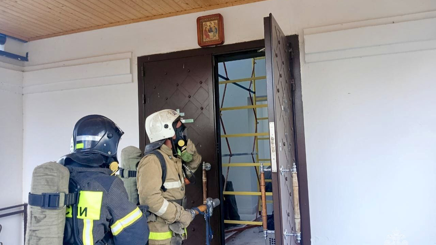 Учения: добровольцы и пожарные потушили храм под Саратовом