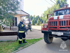 Учения: добровольцы и пожарные потушили храм под Саратовом