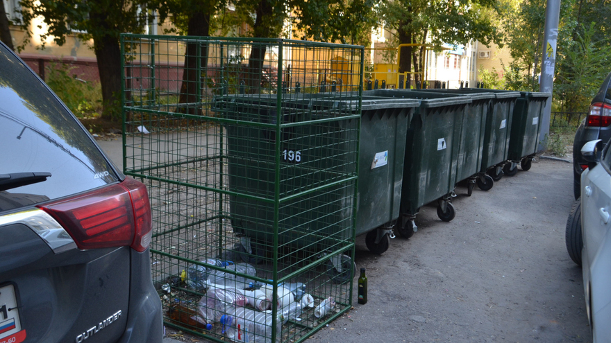 В Саратове все мусорные площадки хотят обустроить по нормативу