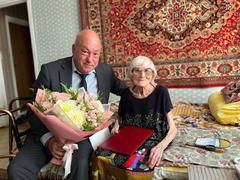 Саратовскому ветерану Елене Власовой исполнилось 107 лет
