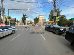 В Саратове байкер пострадал в ДТП с кроссовером