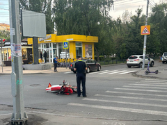 В Саратове байкер пострадал в ДТП с кроссовером
