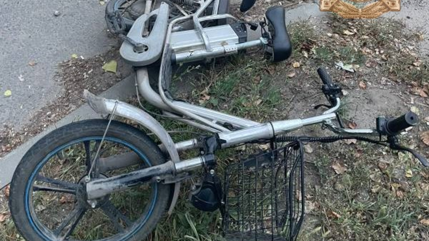 В Саратове водитель электровелосипеда пострадал в ДТП с Ладой