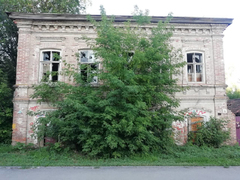 В Энгельсе разработали план продажи памятников за 1 рубль