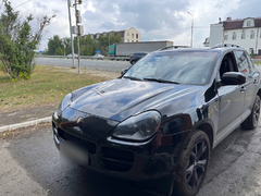 Лихач на Porsche Cayenne накопил штрафов на 850 тысяч рублей и теперь может лишиться машины