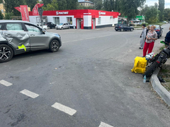 В Саратове подростки на мотоцикле с рюкзаком Яндекса попали в аварию
