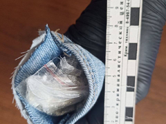 Жительницу Энгельса заподозрили в торговле наркотиками