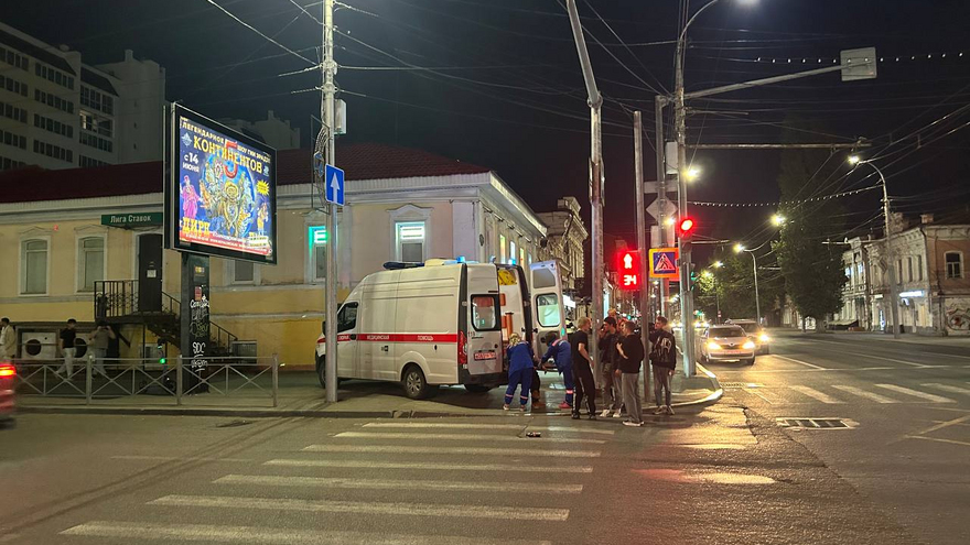 Пьяный мужчина залил кровью бар Поддон