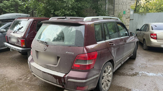 Арест люксового Mercedes побудил горожанку расплатиться по штрафам