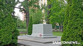 Место гибели ребенка в саратовском Горпарке превращают в мемориал