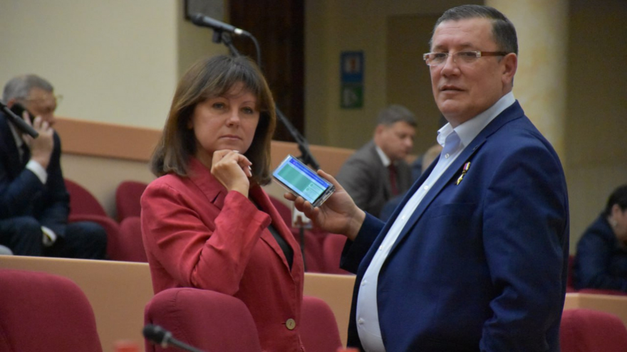 Антитеррор, бесплатные лекарства, Саратовводоканал: облдума одобрила поправки в бюджет, дефицит вырос до 18,31 млрд рублей
