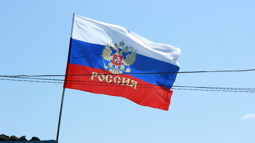 Надругательство над флагом и реабилитация нацизма: в Саратове мужчину осудили за пост 11-летней давности