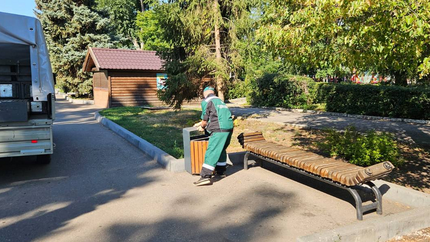После гибели девочки из горпарка Саратова вывозят деревянные скульптуры