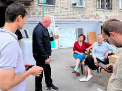 Атака БПЛА на Саратов: в поврежденных домах вставляют окна