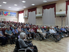 В Энгельсском доме-интернате отпраздновали День Государственного флага