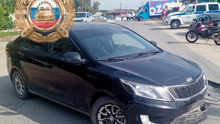 Мальчик на мотоцикле угодил под KIA и попал в больницу