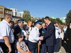 В Энгельсском районе обновили доску почета 