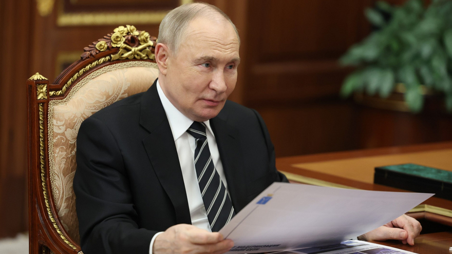 Бусаргин назвал Путину причины сокращения объемов строительства в Саратовской области