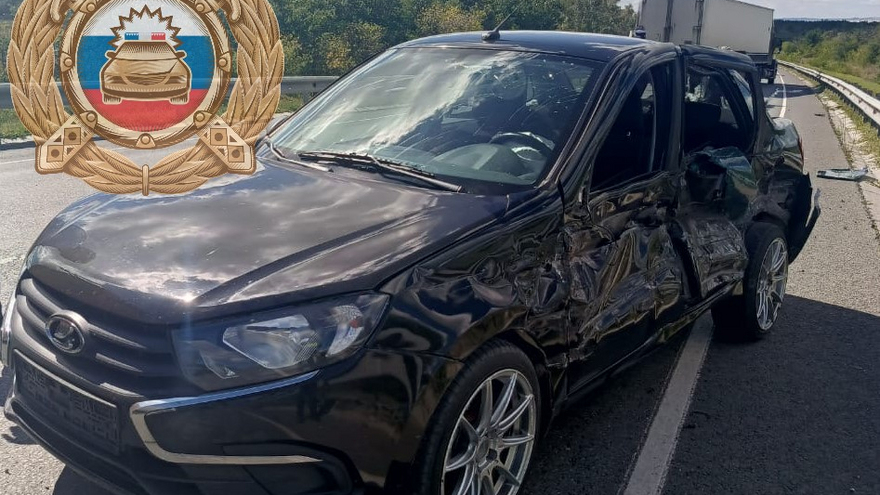 Водитель пострадал в тройной аварии под Вольском