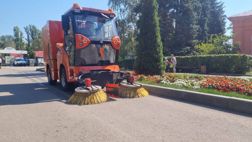 В Садово-парковом открыли вакансии озеленителей и ландшафтных дизайнеров