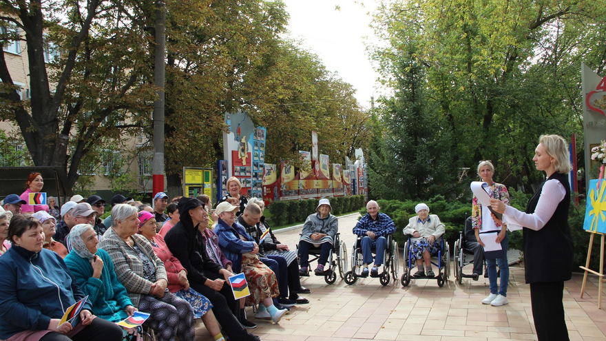 В Энгельсском доме-интернате прошли мероприятия к Дню города