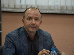 По две премьеры в сезон: Иван Комаров покажет в Саратовском театре драмы Оттепель