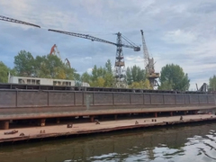 В Саратове баржа налетела на плавучий кран: капитана отправили под суд