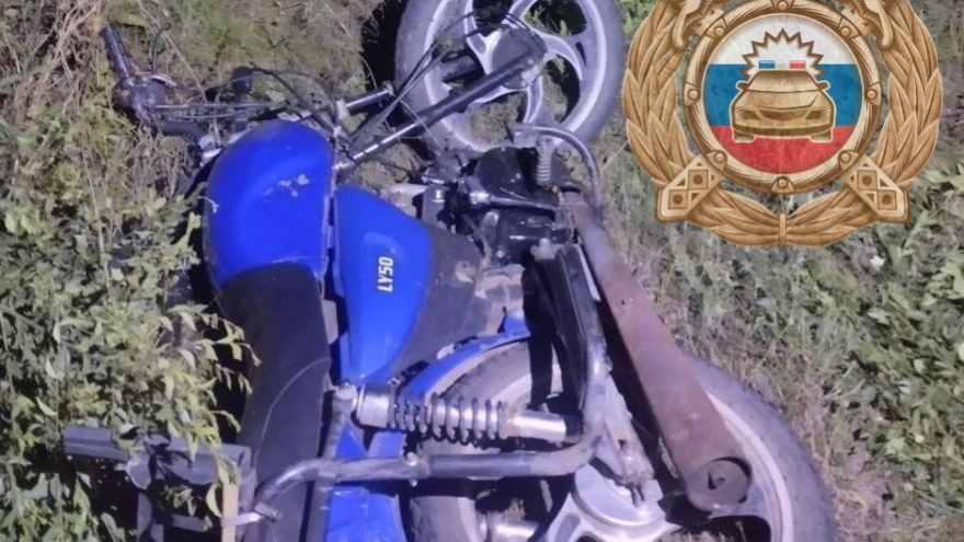 Мотоциклист разбился насмерть в поле