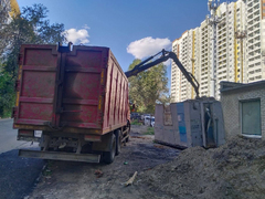 В Саратове выявили более 500 незаконных гаражей, ларьков и рекламных баннеров