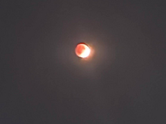 Саратовцы сфотографировали лунное затмение