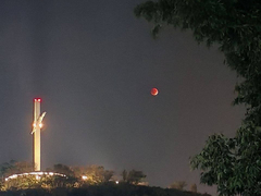 Саратовцы сфотографировали лунное затмение