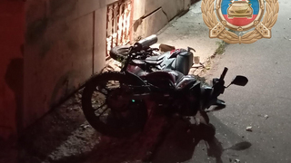 В Балакове мопедист врезался в дом
