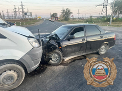 В Балакове водитель пострадал в ДТП с грузовиком