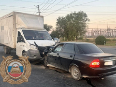 В Балакове водитель пострадал в ДТП с грузовиком